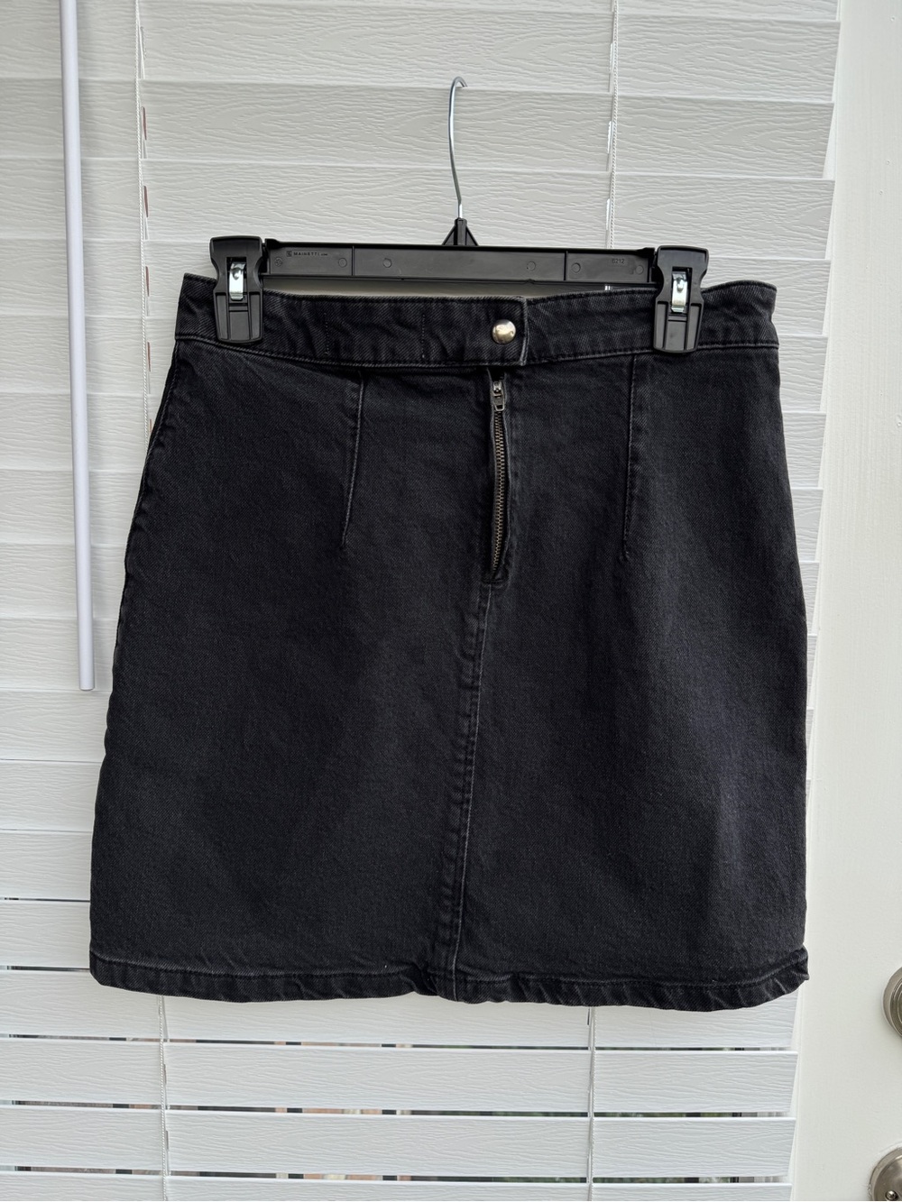 We The Free Black Denim Mini Skirt Zip Slit Stretch Size 10 - Picture 8 of 12